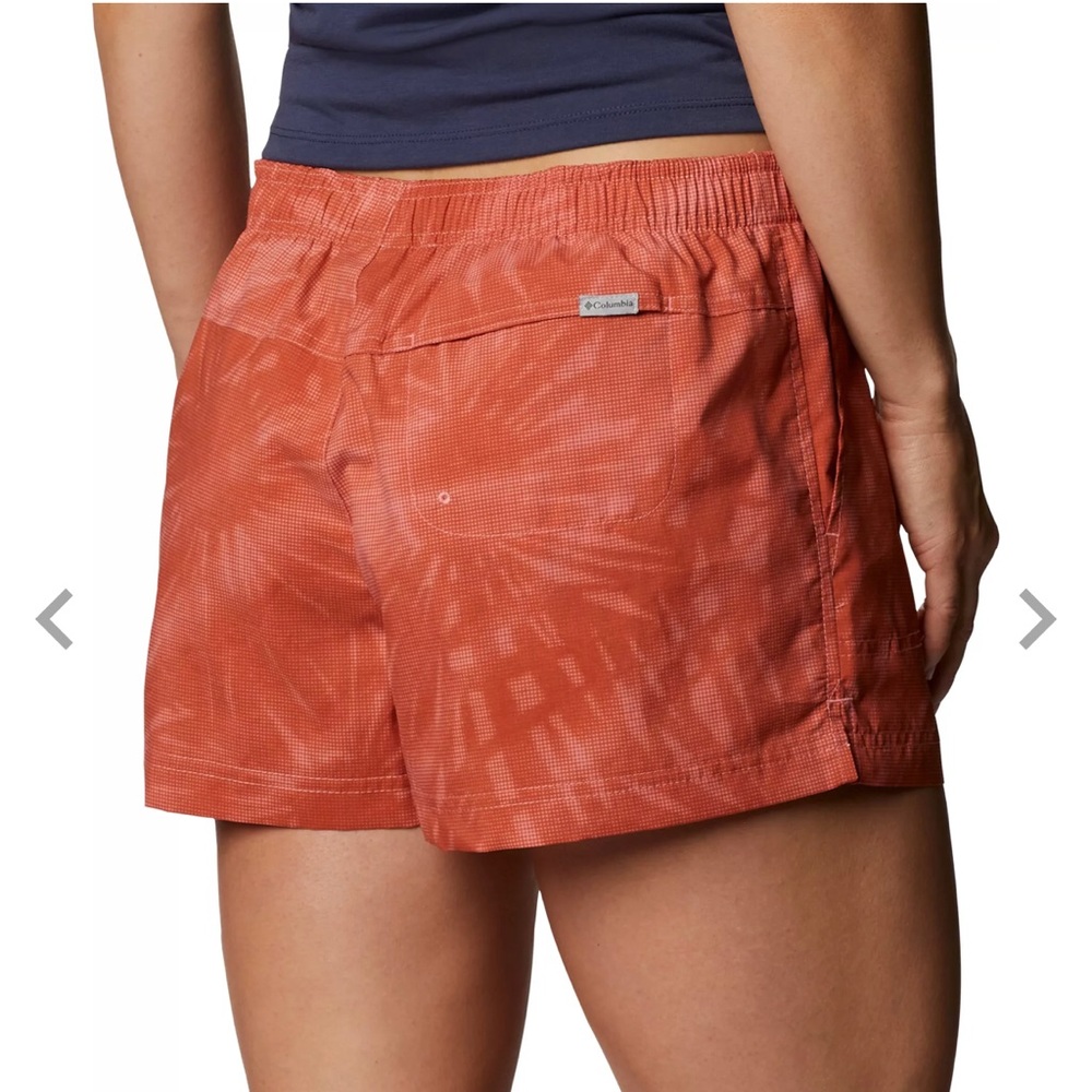 NWT Columbia Women's Sandy River II Printed Shorts